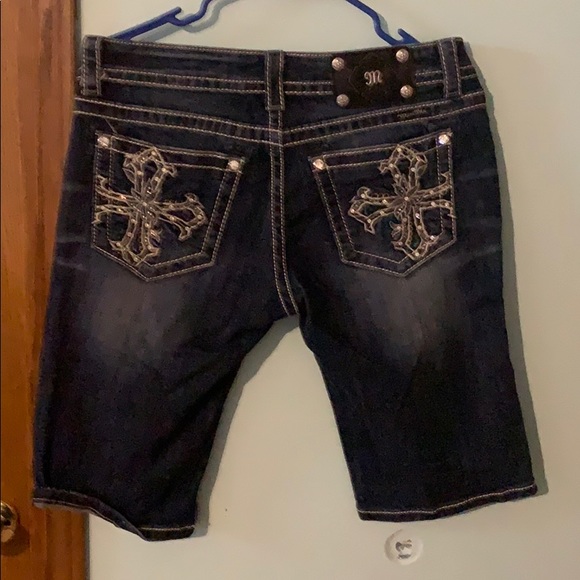 Miss Me Bermuda - Picture 3 of 3